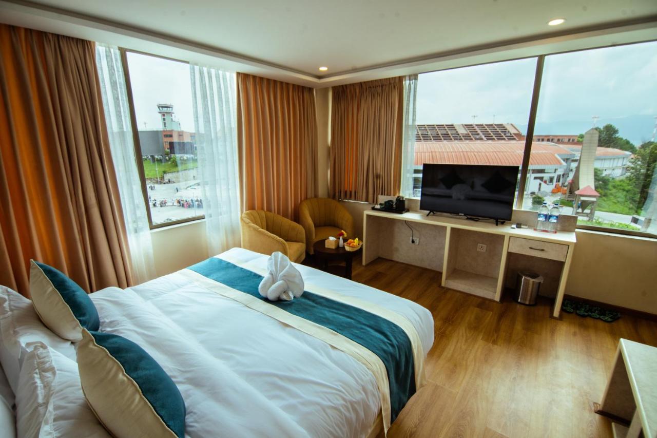 Hotel Black Diamond - Transit Point Inside Hotel กาฐมาณฑุ ภายนอก รูปภาพ
